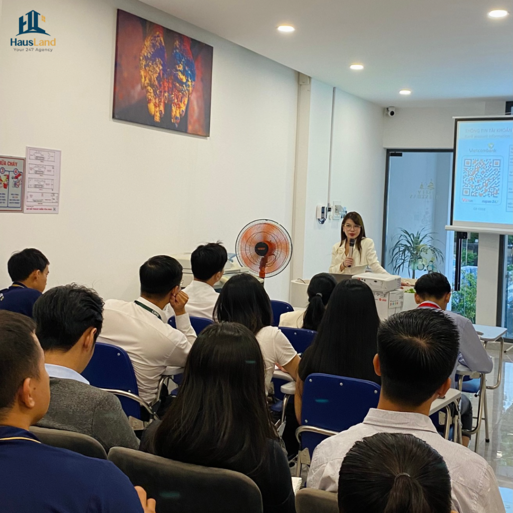 Buổi đào tạo chuyên sâu " Phân khu cao tầng Orchard Hill - Tổng dự án Sycamore " 5 Hình ảnh tại buổi đào tạo chuyên sâu